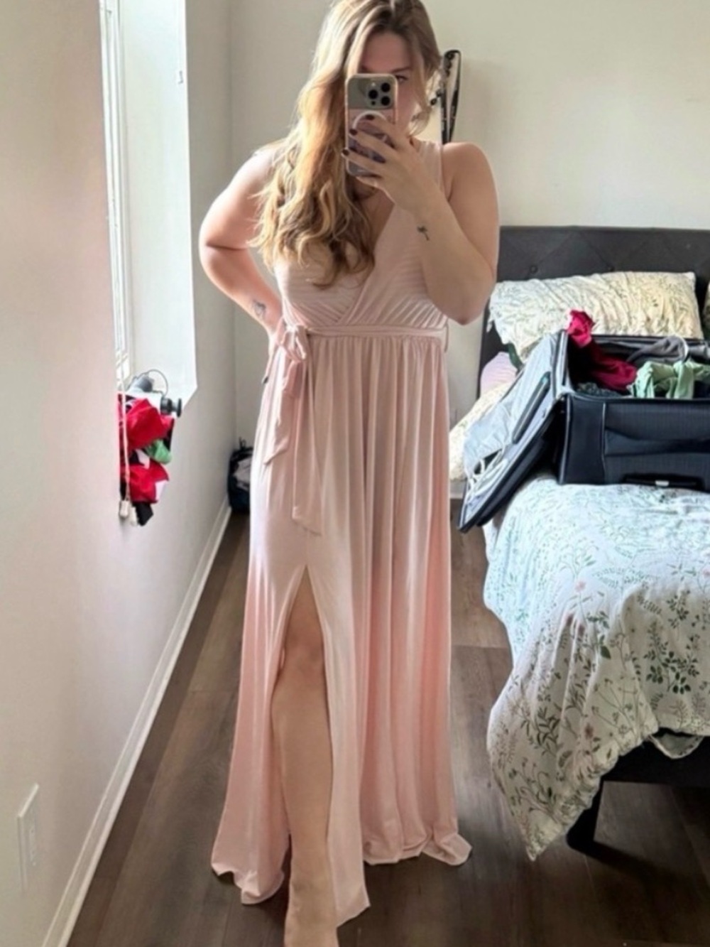 Elegant Blush Pink Maxi Dress with Side Slit